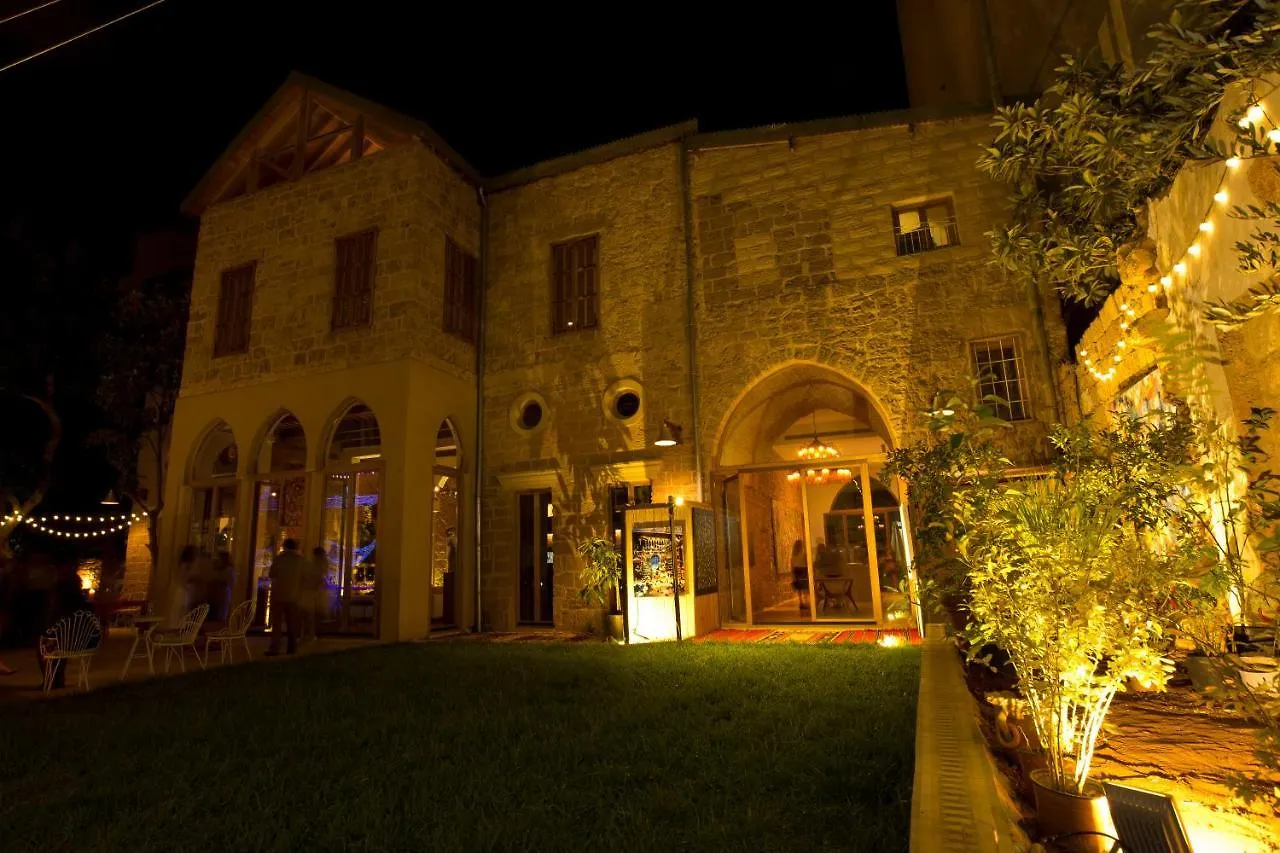 Arthaus Beirut Hotel 5*,